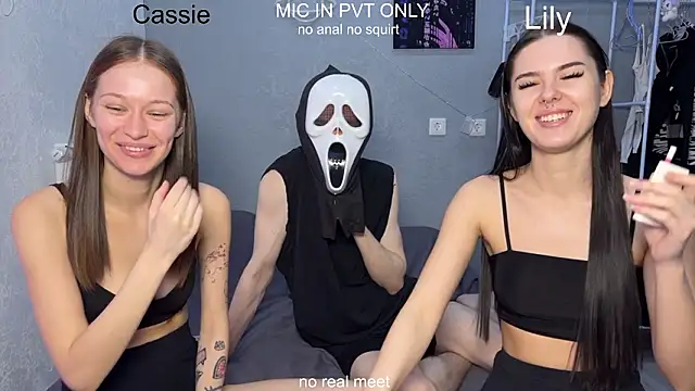 girls secrets online show from March 19, 2026, 10:26 am