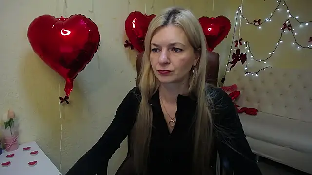 Snapshot of MelissaTyler chatting on February 9, 2026, 12:25 pm MelissaTyler online show from February 9, 2026, 12:25 pm