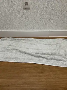 Pute00 online show from December 21, 2025, 5:14 pm