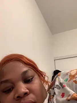 Snapshot of Aliciaskii12 chatting on December 21, 2025, 6:20 pm Aliciaskii12 online show from December 21, 2025, 6:20 pm