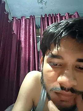 Snapshot of badaa_lund chatting on April 24, 2026, 3:47 pm badaa lund online show from April 24, 2026, 3:47 pm