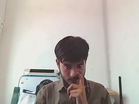 Snapshot of badaa_lund chatting on April 18, 2026, 9:11 am badaa lund online show from April 18, 2026, 9:11 am