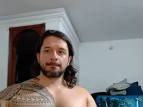 gonzzohunterr online show from May 6, 2026, 4:05 am