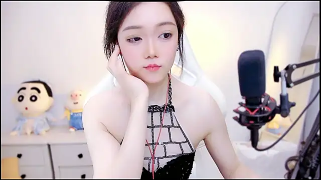 Cindy-dd online show from May 8, 2026, 2:21 pm