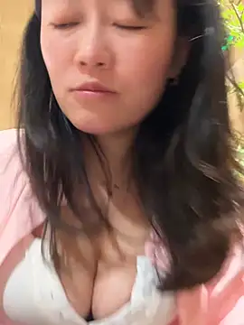 Snapshot of Molly-xiao chatting on May 11, 2026, 4:04 pm Molly-xiao online show from May 11, 2026, 4:04 pm