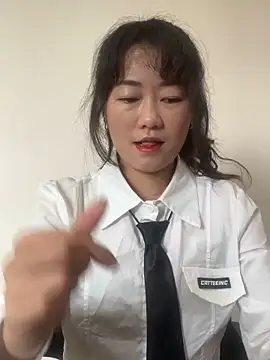 Snapshot of Molly-xiao chatting on April 16, 2026, 1:28 am Molly-xiao online show from April 16, 2026, 1:28 am