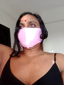 Snapshot of Hot_Sweety02 chatting on February 8, 2026, 10:35 am Hot Sweety02 online show from February 8, 2026, 10:35 am