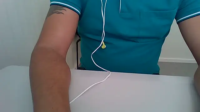 Moreno Casado Safado online show from July 7, 2026, 3:26 pm