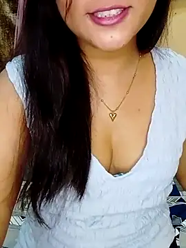 Snapshot of Saumyy chatting on April 20, 2026, 5:25 pm Saumyy online show from April 20, 2026, 5:25 pm