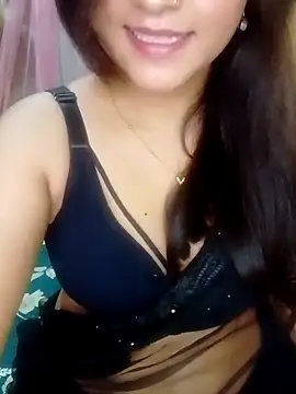Snapshot of Saumyy chatting on April 25, 2026, 7:00 pm Saumyy online show from April 25, 2026, 7:00 pm