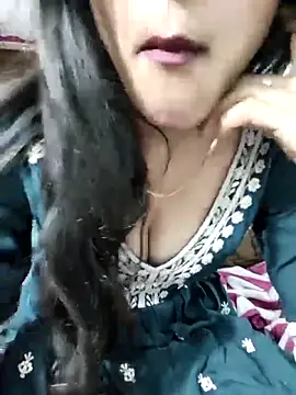 Yours-Zeenat online show from March 4, 2026, 6:26 pm