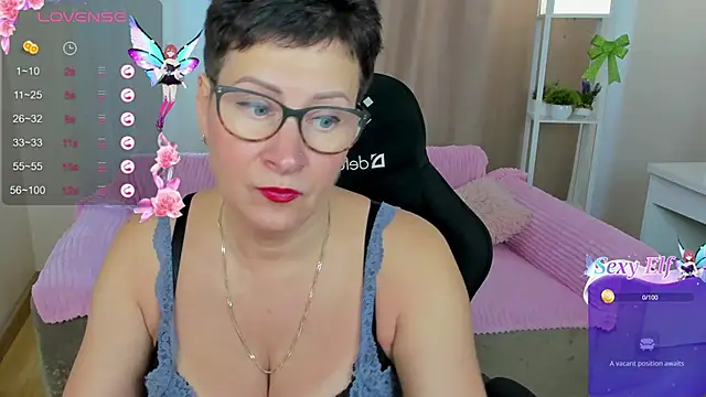 Snapshot of JennyMons chatting on June 10, 2026, 8:26 am JennyMons online show from June 10, 2026, 8:26 am