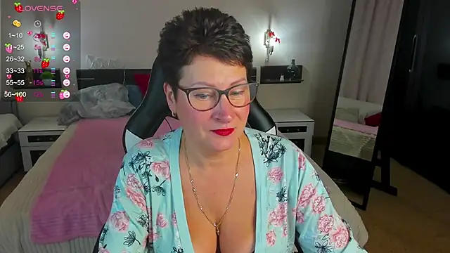 Snapshot of JennyMons chatting on July 12, 2026, 7:53 am JennyMons online show from July 12, 2026, 7:53 am
