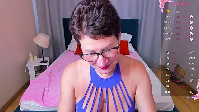 Snapshot of JennyMons chatting on July 15, 2026, 7:26 am JennyMons online show from July 15, 2026, 7:26 am