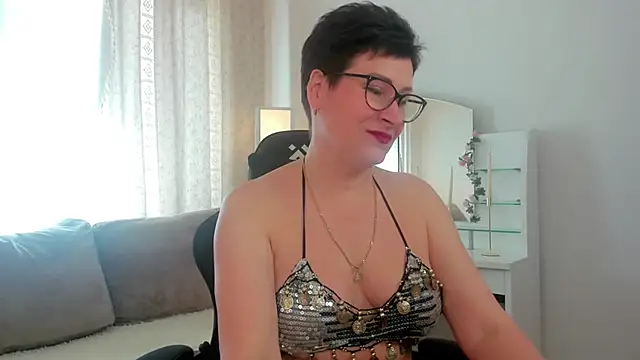 JennyMons online show from May 5, 2026, 8:28 am