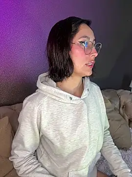 luna gv online show from February 6, 2026, 10:44 am