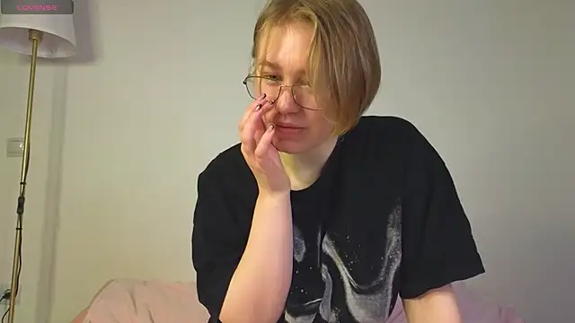 Snapshot of starsonthesky chatting on January 8, 2026, 7:36 am starsonthesky online show from January 8, 2026, 7:36 am