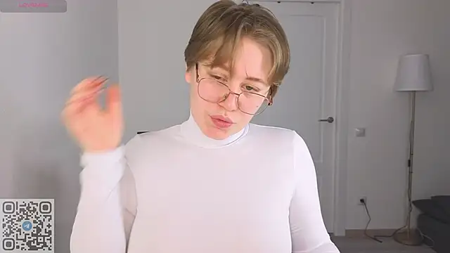 Snapshot of starsonthesky chatting on February 3, 2026, 7:13 am starsonthesky online show from February 3, 2026, 7:13 am