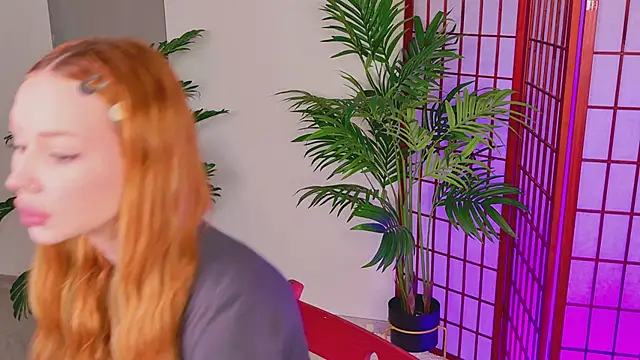 Zoe  Page online show from March 22, 2026, 2:07 pm