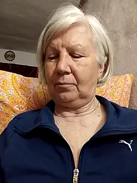 Snapshot of KlaudiaDarling chatting on March 28, 2026, 9:38 pm KlaudiaDarling online show from March 28, 2026, 9:38 pm