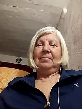 Snapshot of KlaudiaDarling chatting on March 5, 2026, 4:36 pm KlaudiaDarling online show from March 5, 2026, 4:36 pm