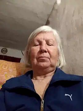 Snapshot of KlaudiaDarling chatting on March 4, 2026, 7:43 pm KlaudiaDarling online show from March 4, 2026, 7:43 pm