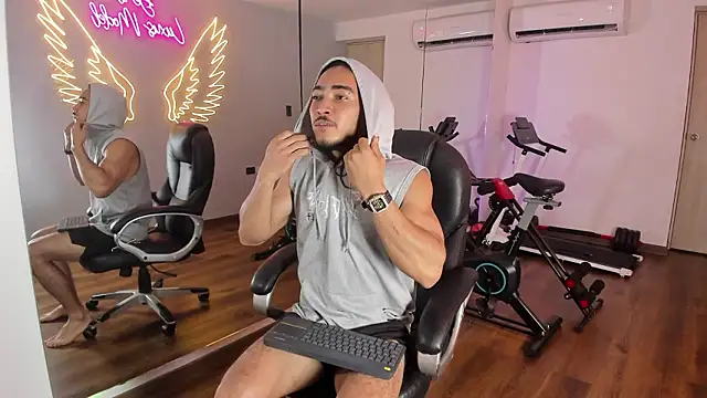 Maximo Zahir online show from February 4, 2026, 3:23 am