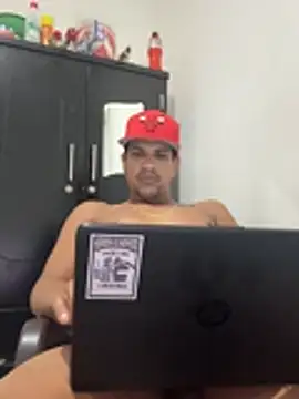 Snapshot of bigdick211292 chatting on July 11, 2026, 3:18 am bigdick211292 online show from July 11, 2026, 3:18 am