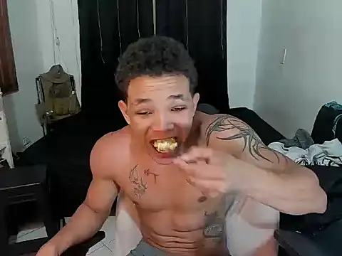 Dres4U online show from March 16, 2026, 7:01 am