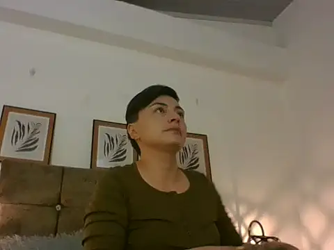 kat paradise online show from February 17, 2026, 11:51 am