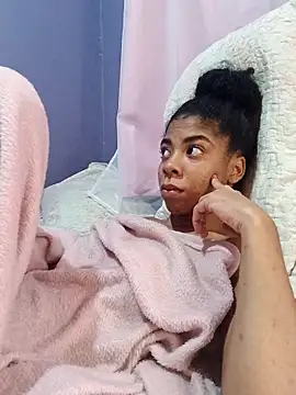 Samarajenyfer online show from February 26, 2026, 4:23 am