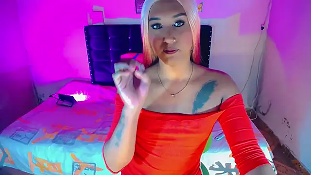 Snapshot of AlondraGill_11 chatting on June 27, 2026, 4:24 pm AlondraGill 11 online show from June 27, 2026, 4:24 pm