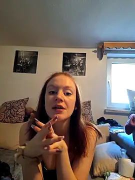 Mia mueller online show from February 4, 2026, 10:43 am