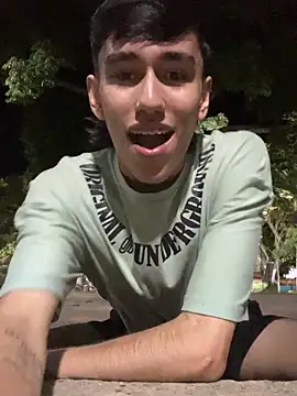 sweet twiink online show from April 14, 2026, 4:28 am