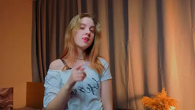 Snapshot of RennaHettes chatting on March 15, 2026, 1:12 am RennaHettes online show from March 15, 2026, 1:12 am