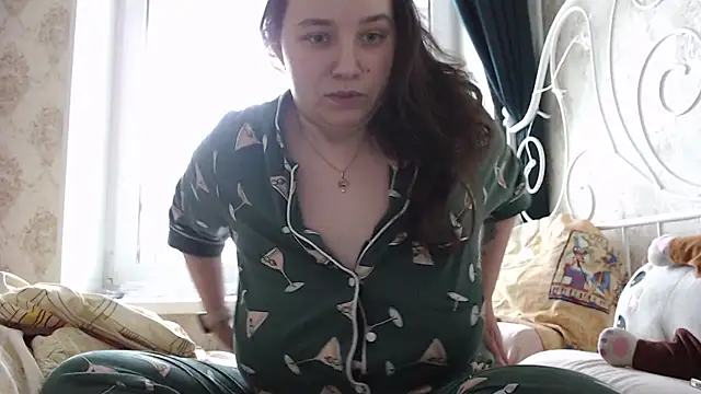 Snapshot of AmazingAllice chatting on February 7, 2026, 1:19 pm AmazingAllice online show from February 7, 2026, 1:19 pm