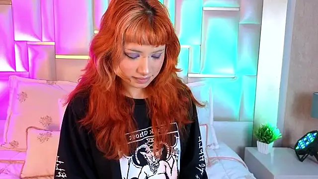 Snapshot of Sienna_Desiree chatting on February 11, 2026, 12:27 pm Sienna Desiree online show from February 11, 2026, 12:27 pm