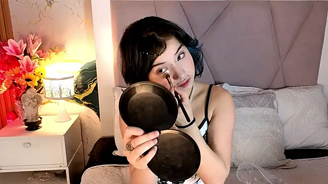 Snapshot of Sienna_Desiree chatting on June 28, 2026, 4:41 am Sienna Desiree online show from June 28, 2026, 4:41 am