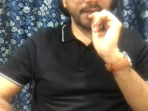 Snapshot of sundar85m chatting on July 31, 2026, 4:04 pm sundar85m online show from July 31, 2026, 4:04 pm