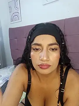 MiaKleinX online show from March 1, 2026, 11:05 pm