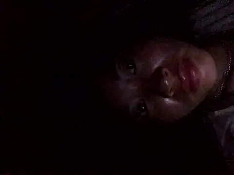 Snapshot of Hiniyk2 chatting on June 20, 2026, 8:36 pm Hiniyk2 online show from June 20, 2026, 8:36 pm