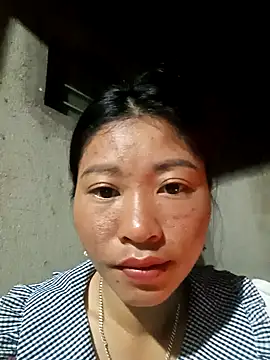 Hiniyk2 online show from August 3, 2026, 10:36 pm