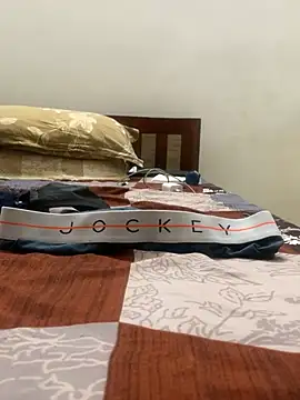 Snapshot of sunilbanglorebull chatting on May 26, 2026, 5:22 pm sunilbanglorebull online show from May 26, 2026, 5:22 pm