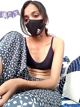 Honey lily-93 online show from February 8, 2026, 8:12 am