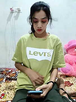 Honey lily-93 online show from March 15, 2026, 7:48 am