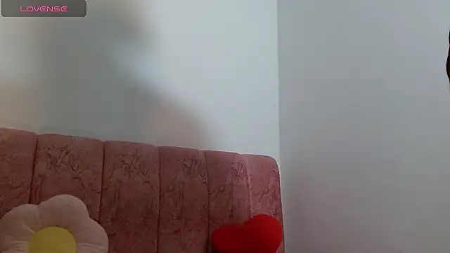 Snapshot of Caticatrina chatting on June 1, 2026, 1:50 am Caticatrina online show from June 1, 2026, 1:50 am