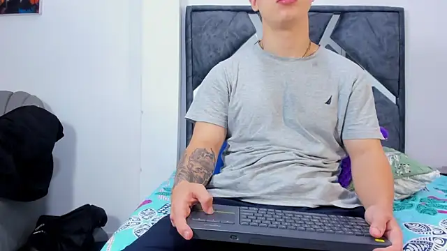 Snapshot of Liam_saint chatting on February 18, 2026, 12:12 pm Liam saint online show from February 18, 2026, 12:12 pm