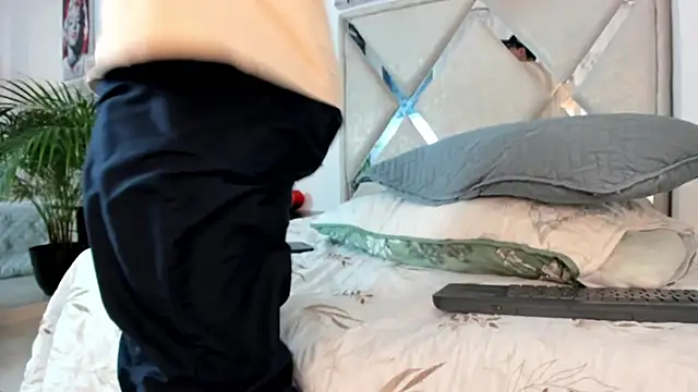 Snapshot of Liam_saint chatting on February 27, 2026, 1:11 pm Liam saint online show from February 27, 2026, 1:11 pm