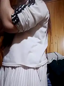 Snapshot of _Bong_02 chatting on February 7, 2026, 2:25 pm Bong 02 online show from February 7, 2026, 2:25 pm