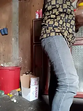 Snapshot of muamua99 chatting on March 6, 2026, 4:40 am muamua99 online show from March 6, 2026, 4:40 am